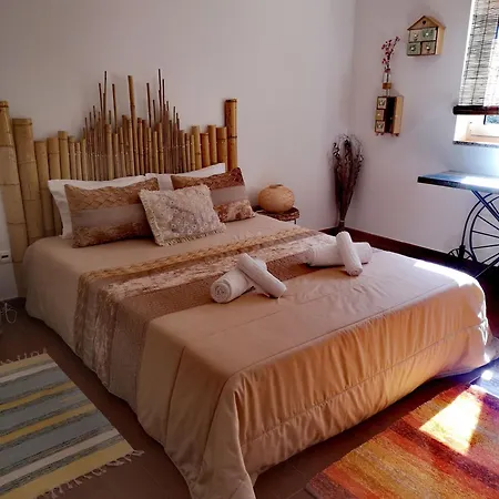 Casinha Siberiana, Casa De *