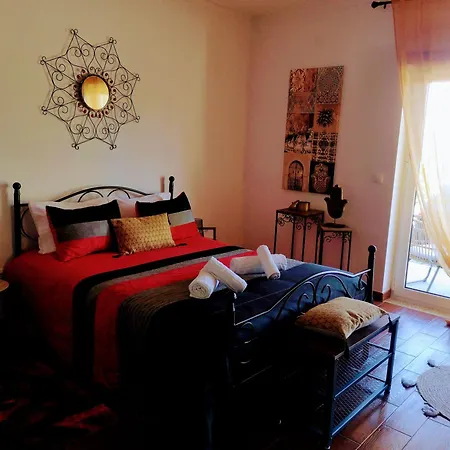 Casinha Siberiana, Casa De Vila da Ponte (Viseu)